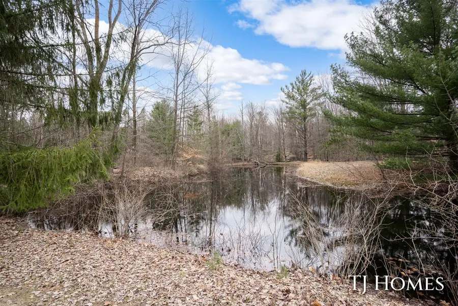 5818 E Sternberg, Fruitport, MI 49415 - #3