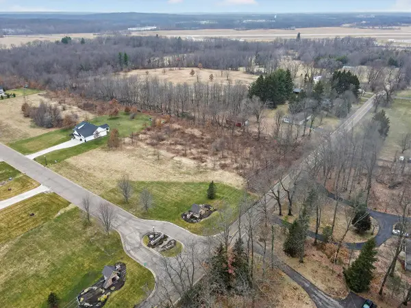 100 Stonegate, Battle Creek, MI 49015