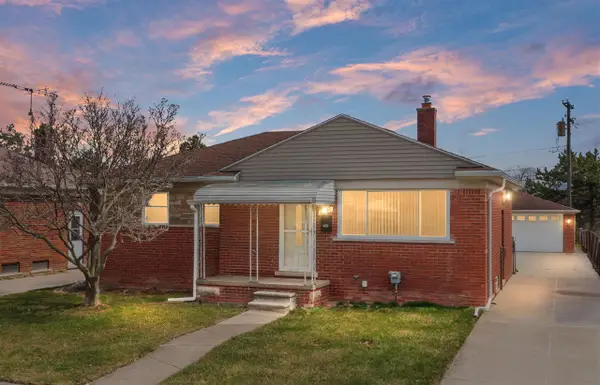 28110 Garfield, Roseville, MI 48066