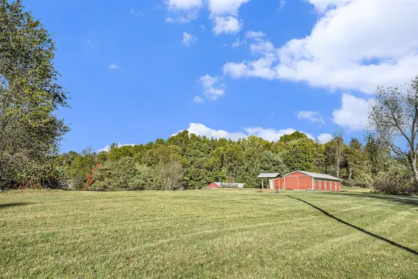 6211 Cannonsburg, Belmont, MI 49306