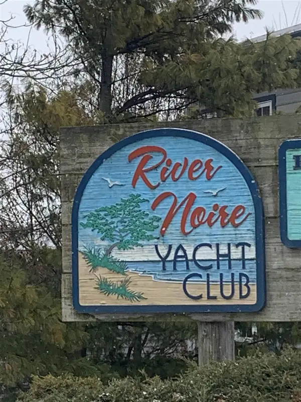 300 Oak, South Haven, MI 49090