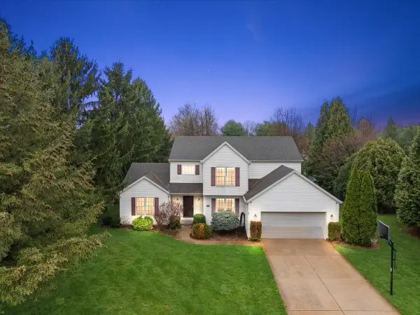 1701 J W, Saint Joseph, MI 49085