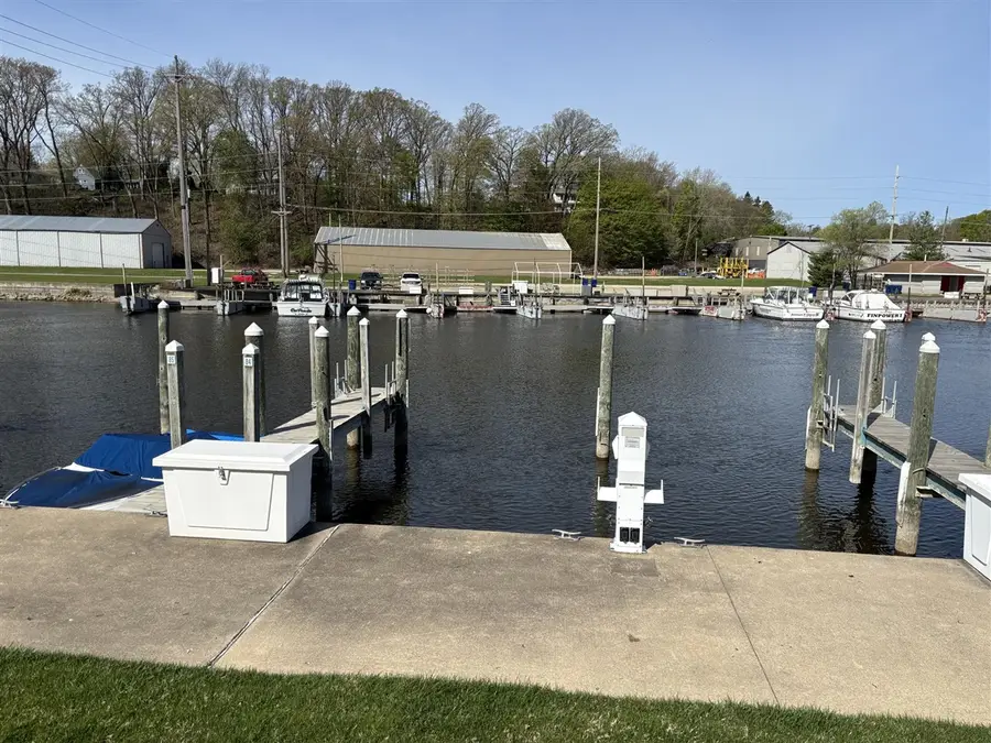 39884 Anchors, Saint Joseph, MI 49085 - #3