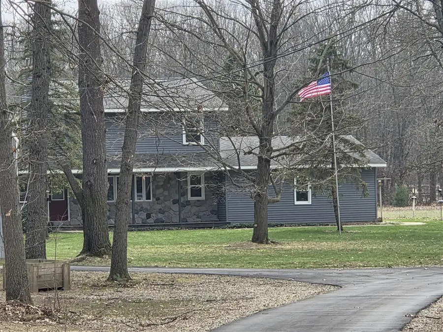 26641 60th, Mattawan, MI 49071 - #3