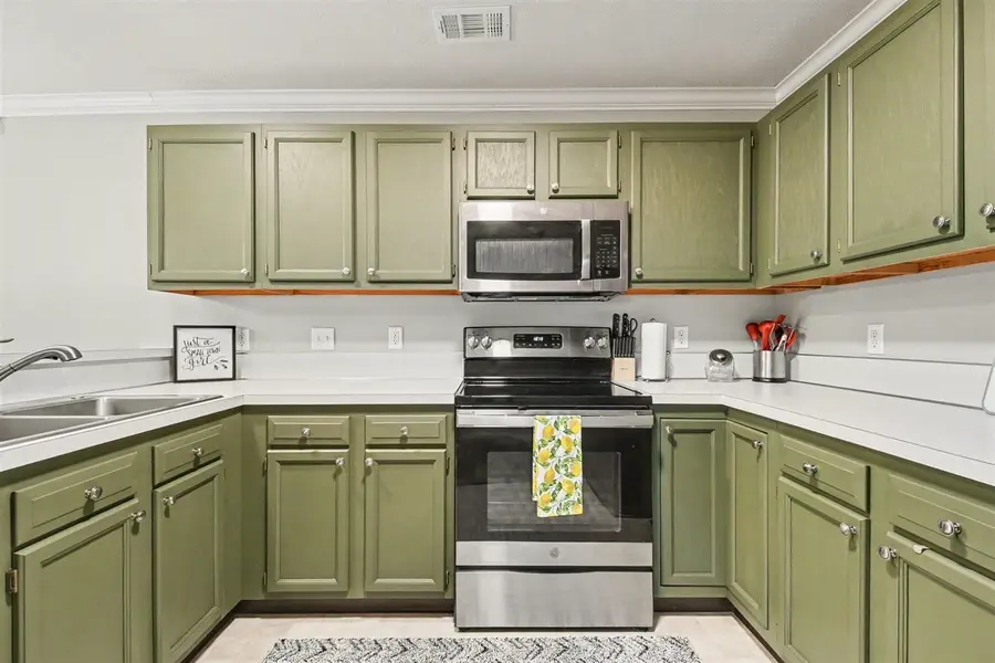 8624 S Jasonville, Caledonia, MI 49316 - #2