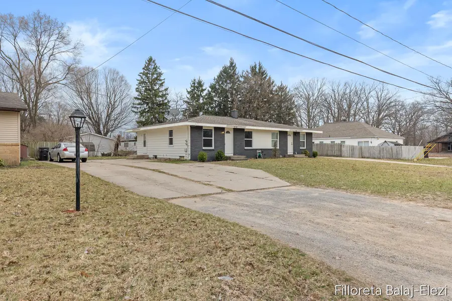 418 56th, Kentwood, MI 49548 - #2