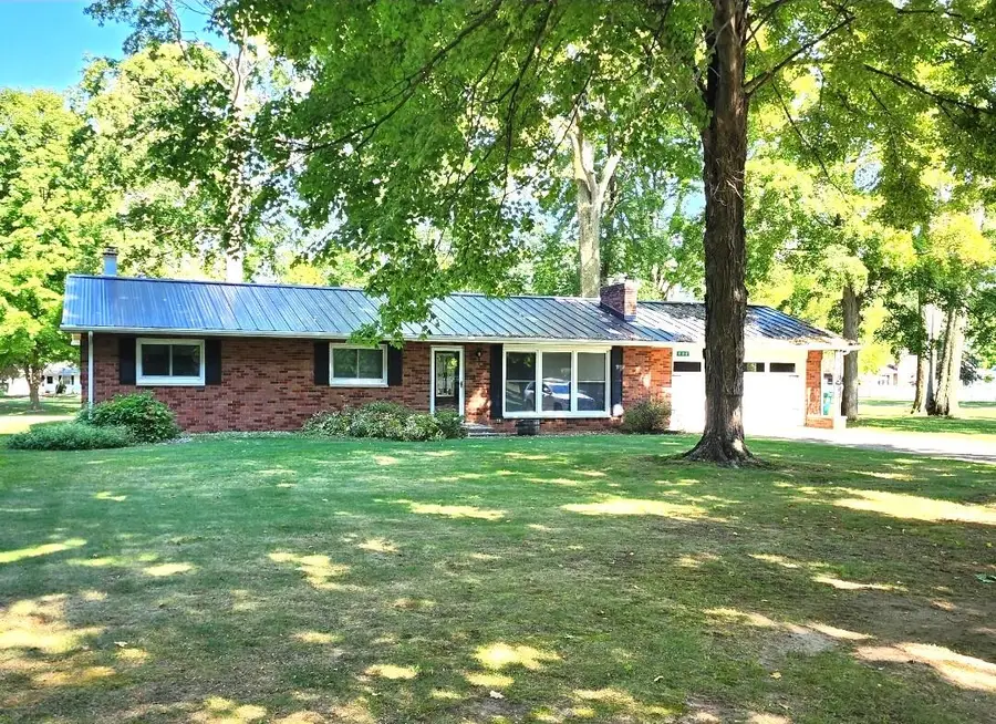 340 W Railroad, Centreville, MI 49032 - #2