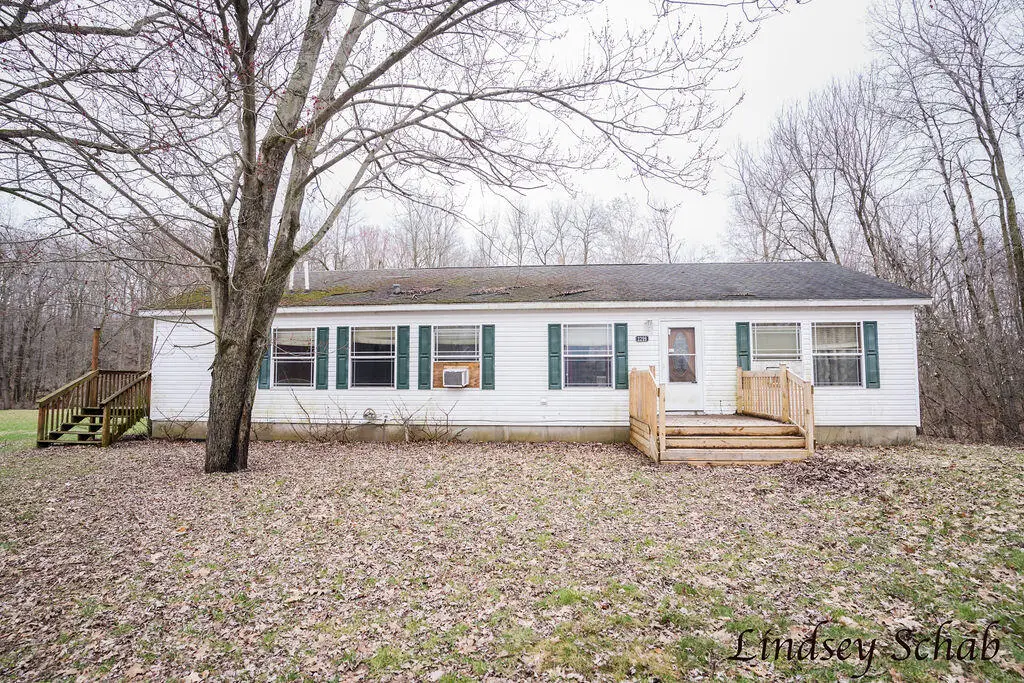 2299 Lyle, Ionia, MI 48846 - #1