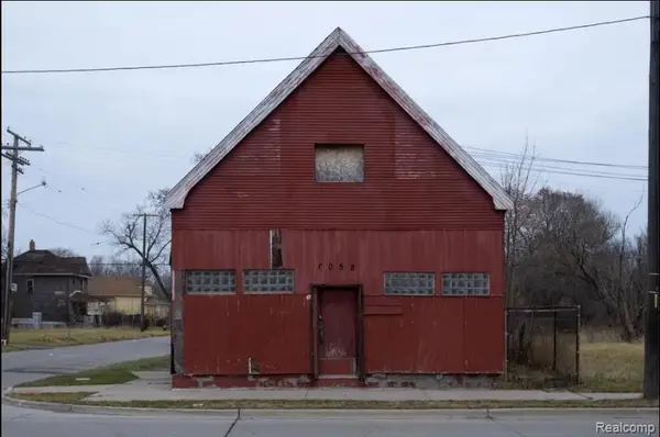 6058 Van Dyke, Detroit, MI 48213