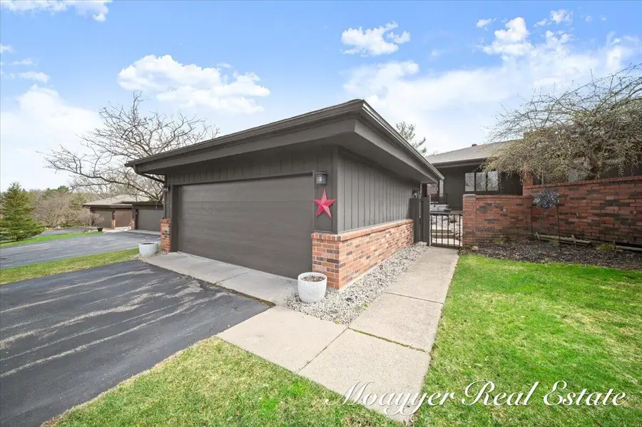 6204 Tahoe, Grand Rapids, MI 49546 - #2