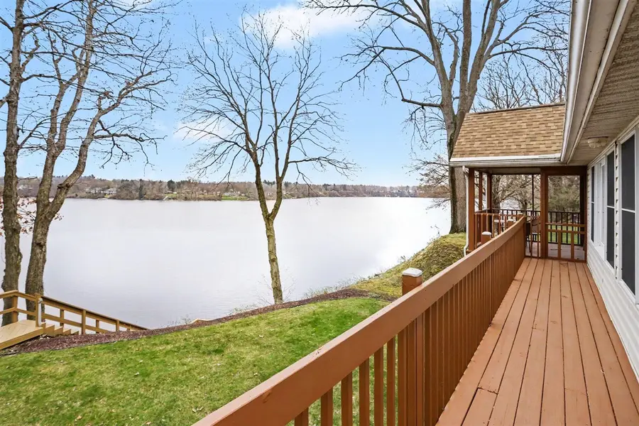 9895 Lakeview, Berrien Springs, MI 49103 - #2
