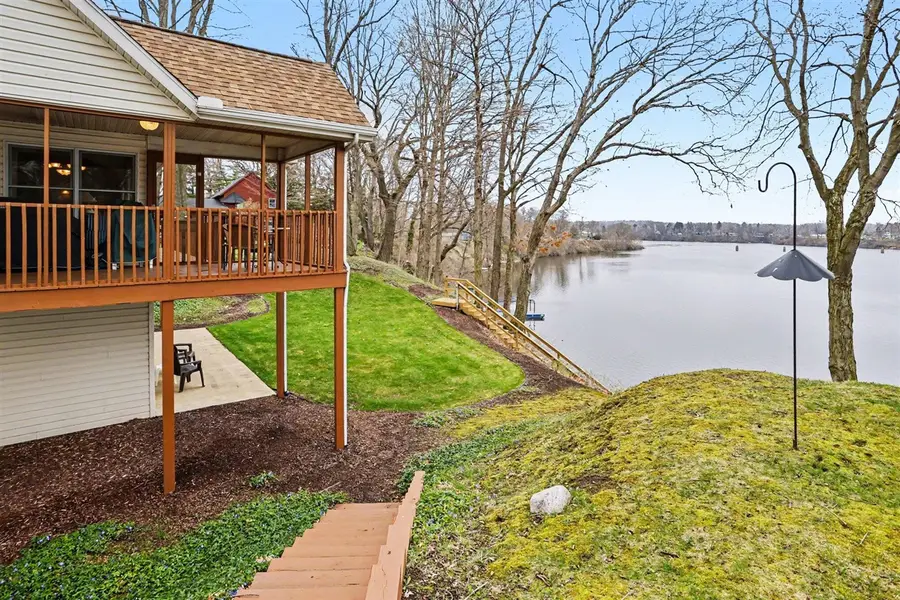 9895 Lakeview, Berrien Springs, MI 49103 - #3
