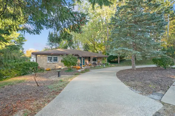 4913 Ridge, Stevensville, MI 49127