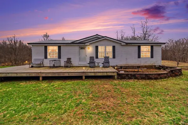 1723 W Warren, Shelby, MI 49455