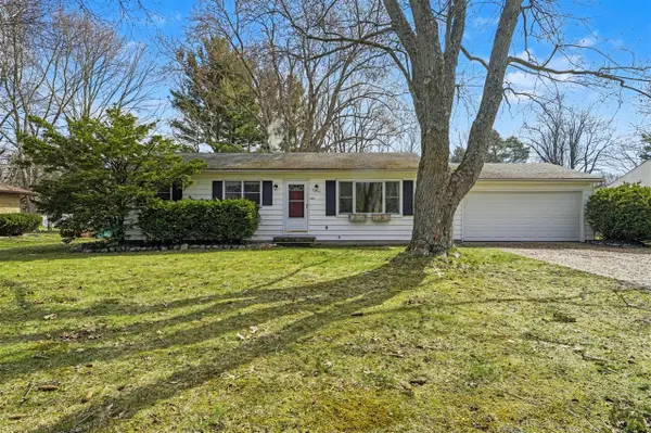 7033 S 12th, Portage, MI 49024