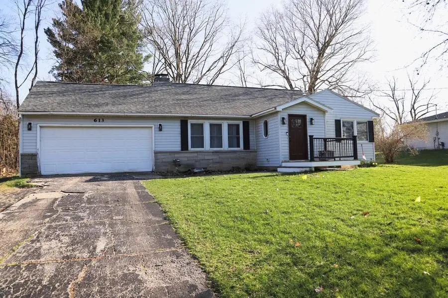 613 Hillcrest, Paw Paw, MI 49079 - #2
