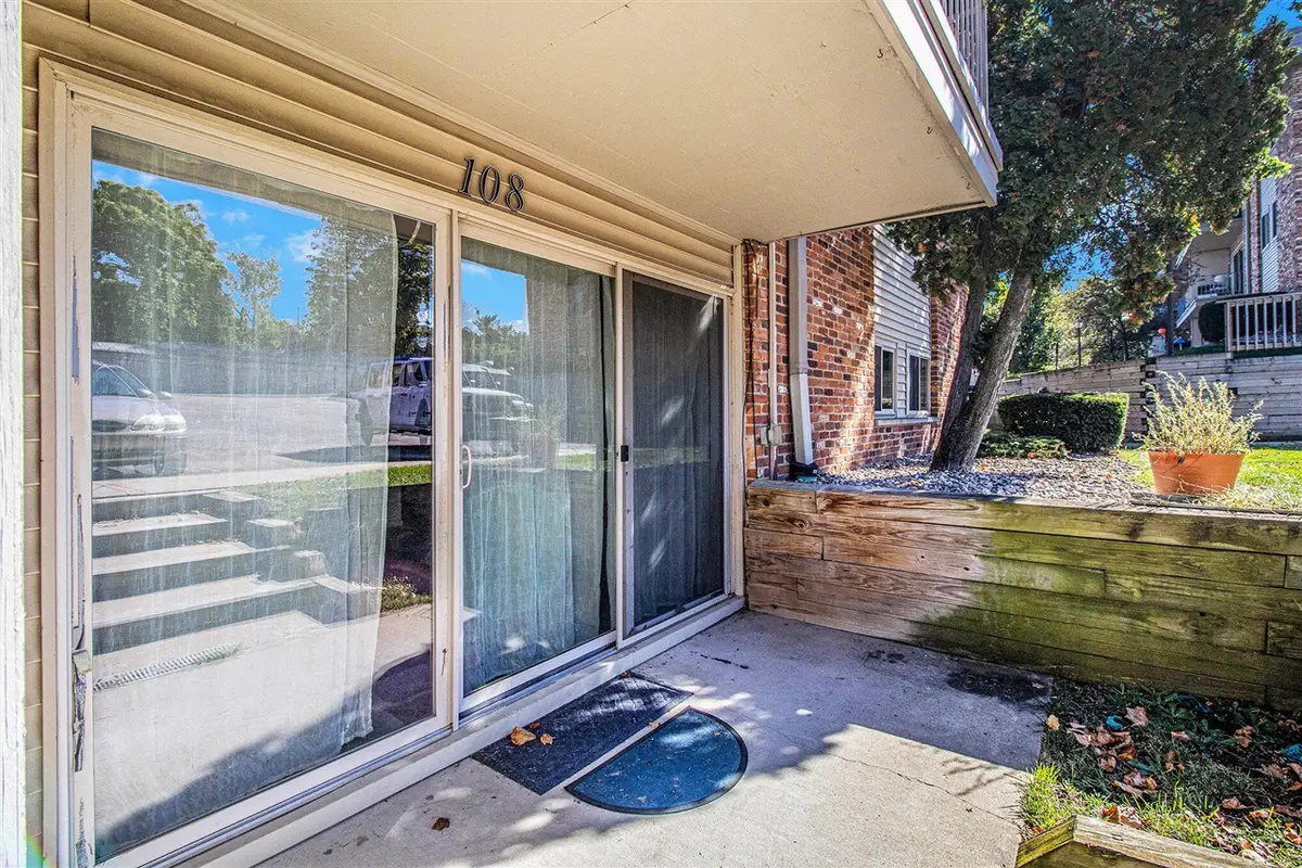 742 W Kilgore #108, Kalamazoo, MI 49008 - #1
