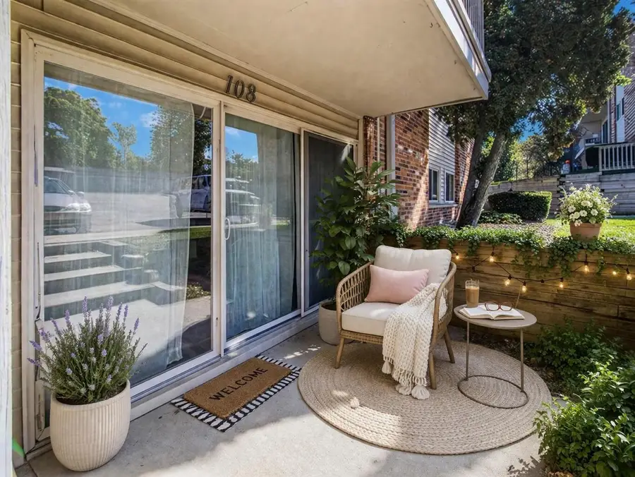 742 W Kilgore #108, Kalamazoo, MI 49008 - #2