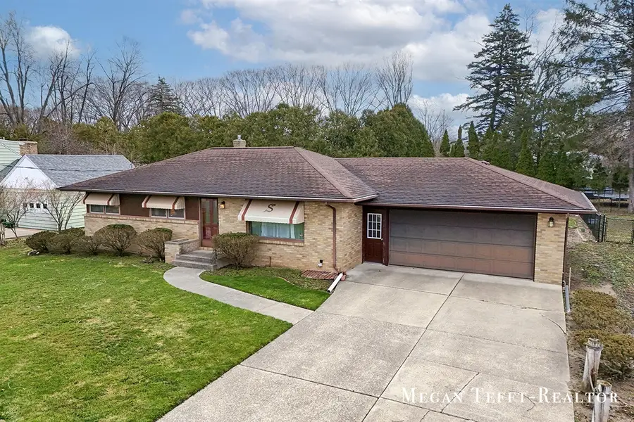 900 Maynard, Grand Rapids, MI 49504 - #2