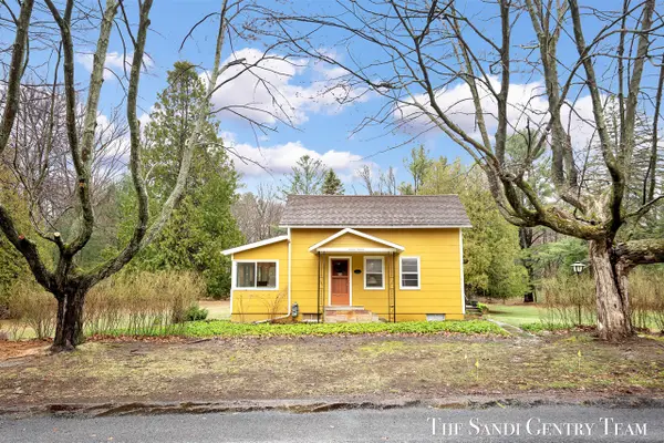 1111 2nd, Pentwater, MI 49449