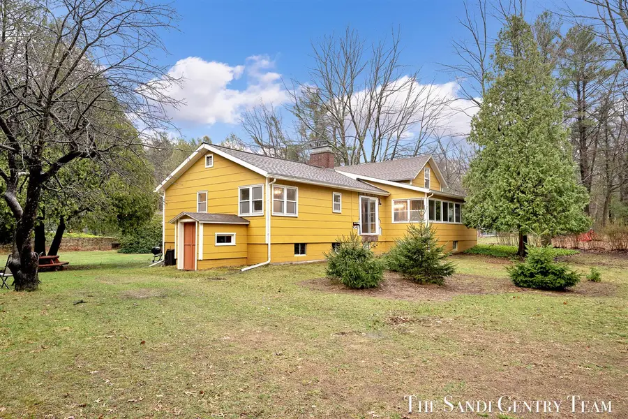 1111 2nd, Pentwater, MI 49449 - #3