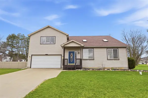 1223 Lori, Fenton, MI 48430