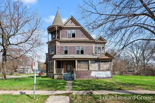 836 West North, Kalamazoo, MI 49007