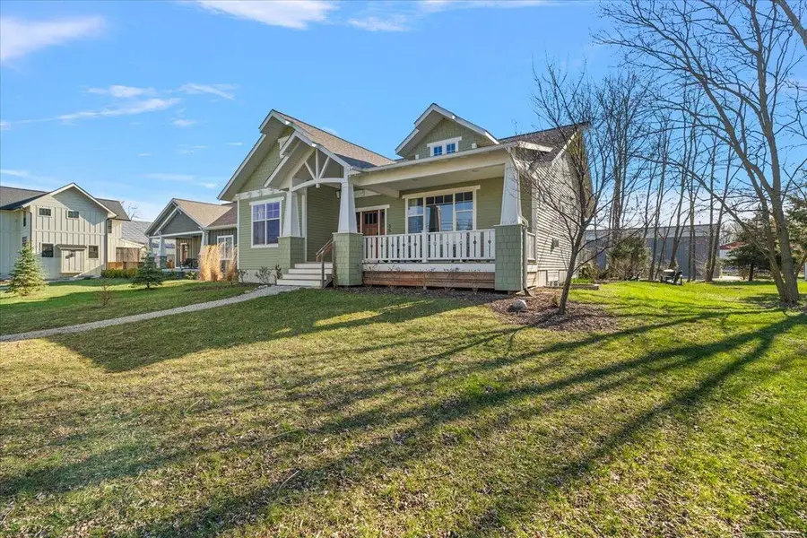 35 N Ferry, Douglas, MI 49406 - #3