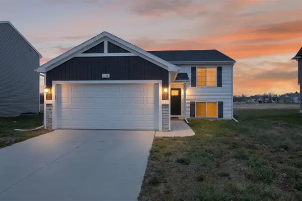 2106 Farm Valley, Adrian, MI 49221