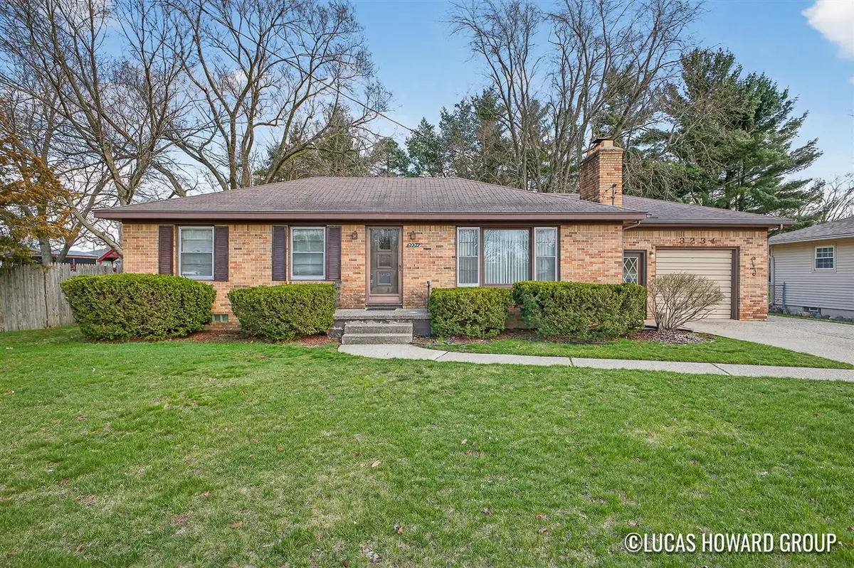 3234 Ivanrest, Grandville, MI 49418 - #1