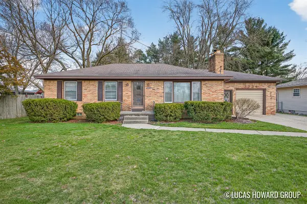 3234 Ivanrest, Grandville, MI 49418