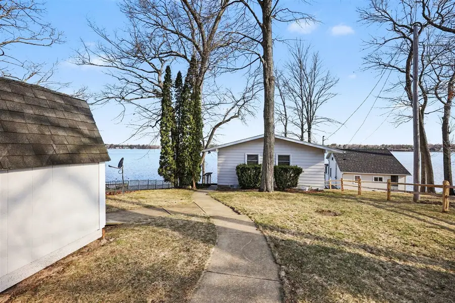 1017 E Hess Lake, Grant, MI 49327 - #2