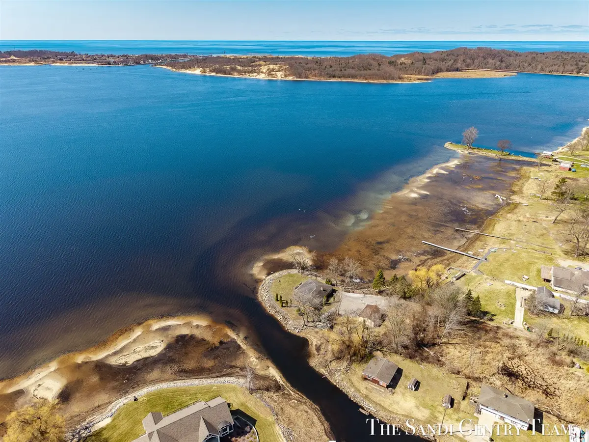 351 Maple, Muskegon, MI 49445 - #1