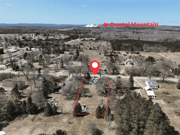 7435 3rd, Thompsonville, MI 49683