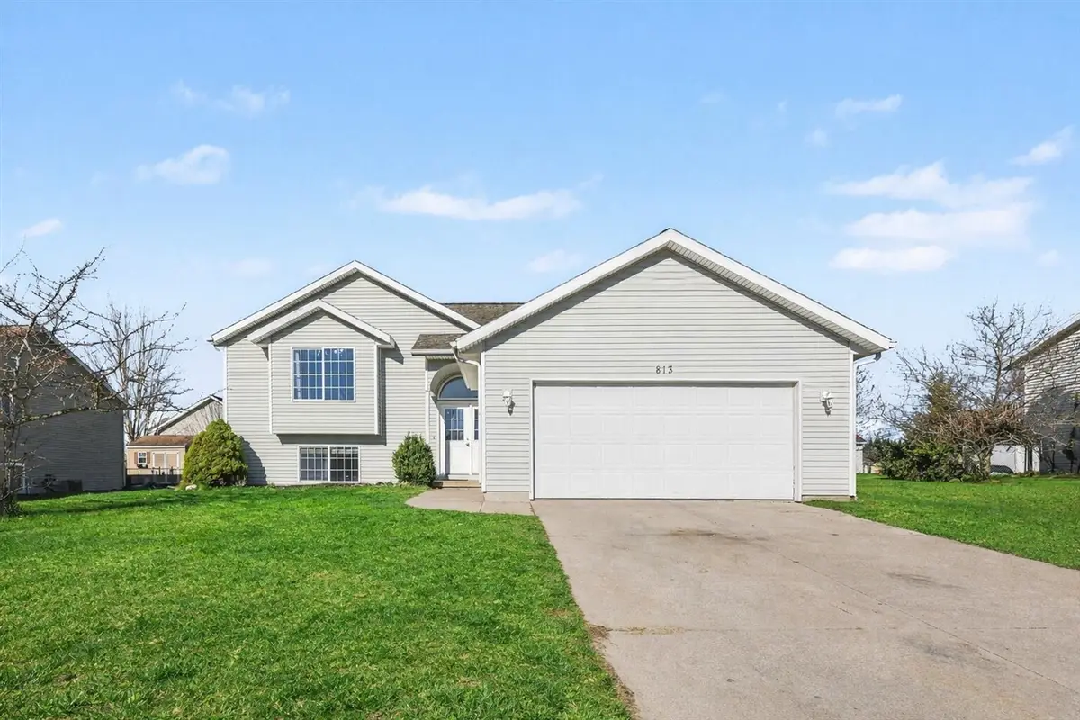 813 Valley, Fremont, MI 49412 - #1