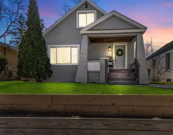 1054 Dickinson, Grand Rapids, MI 49507