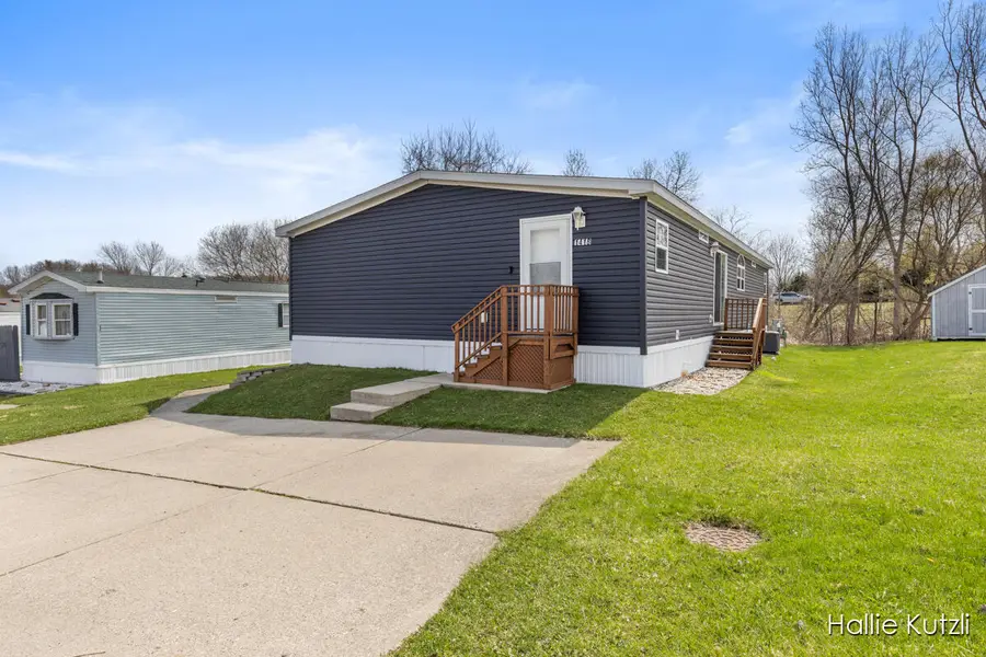 1418 Red Oak, Belmont, MI 49306 - #3