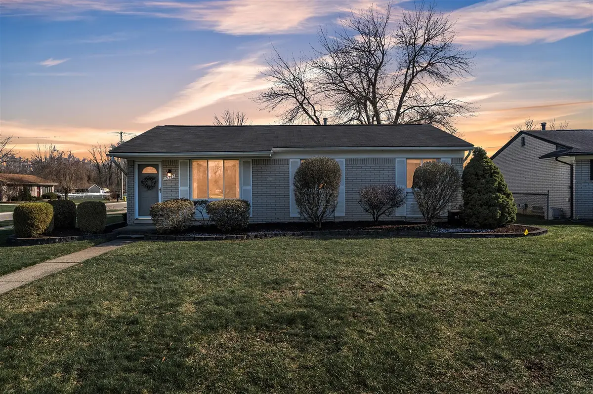 39345 Surrey Heights, Westland, MI 48186 - #1