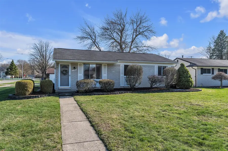 39345 Surrey Heights, Westland, MI 48186 - #3