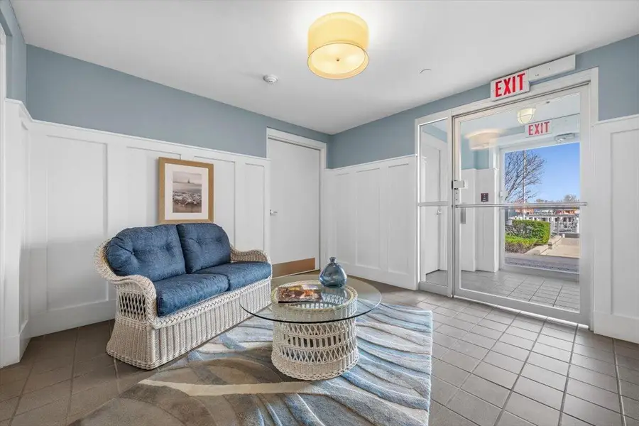 230 Water #2, Saint Joseph, MI 49085 - #3