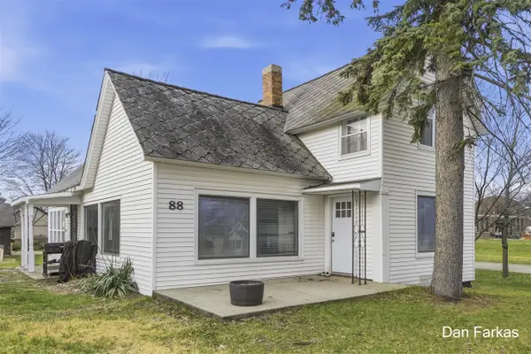 88 Muskegon, Cedar Springs, MI 49319