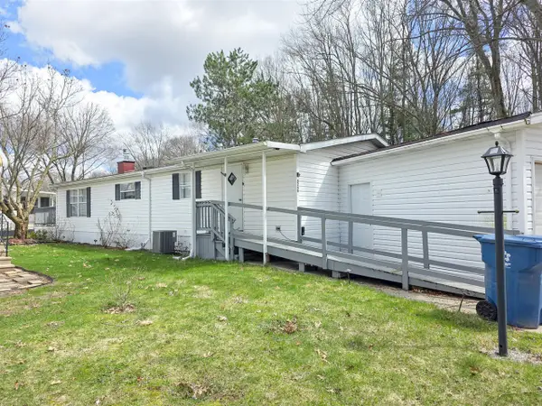 8260 Earls, Kalamazoo, MI 49009