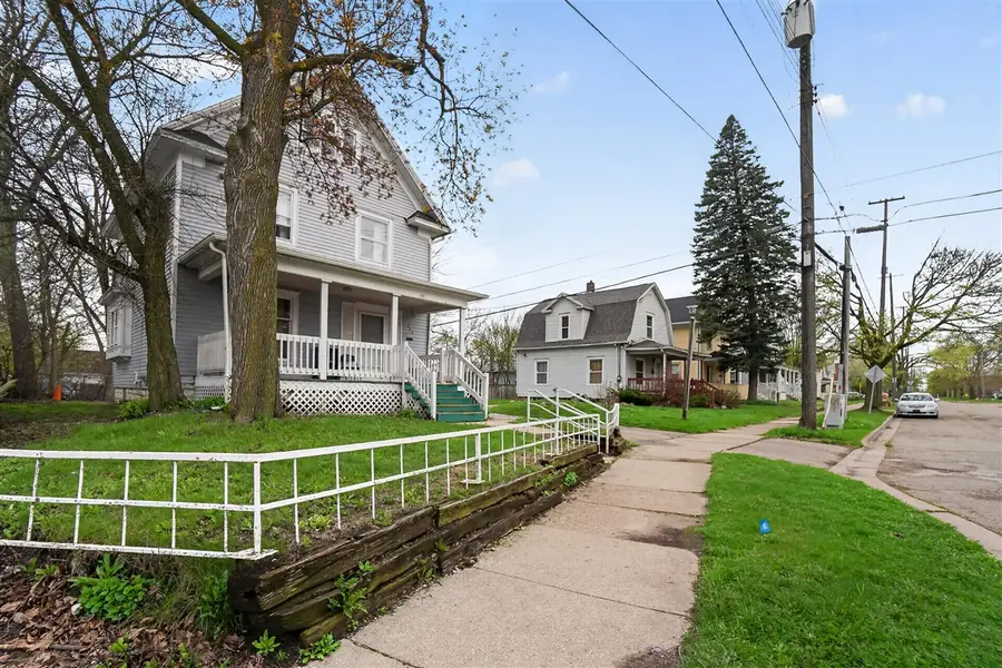 111 W Barnes, Lansing, MI 48910 - #2