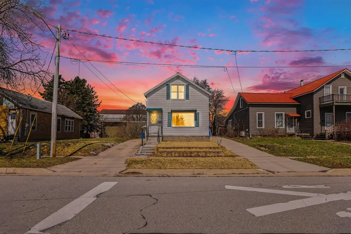 38 Lake, Manistee, MI 49660 - #1