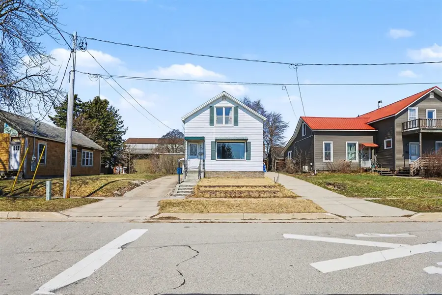 38 Lake, Manistee, MI 49660 - #2