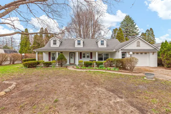 606 High, Blissfield, MI 49228