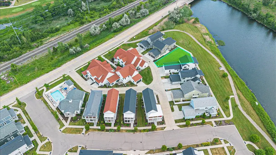 279 Waters Edge, Saint Joseph, MI 49085 - #2