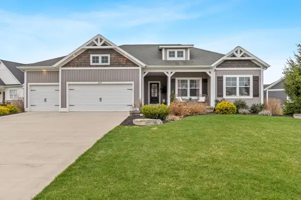 6317 Eaglewood, Hudsonville, MI 49426