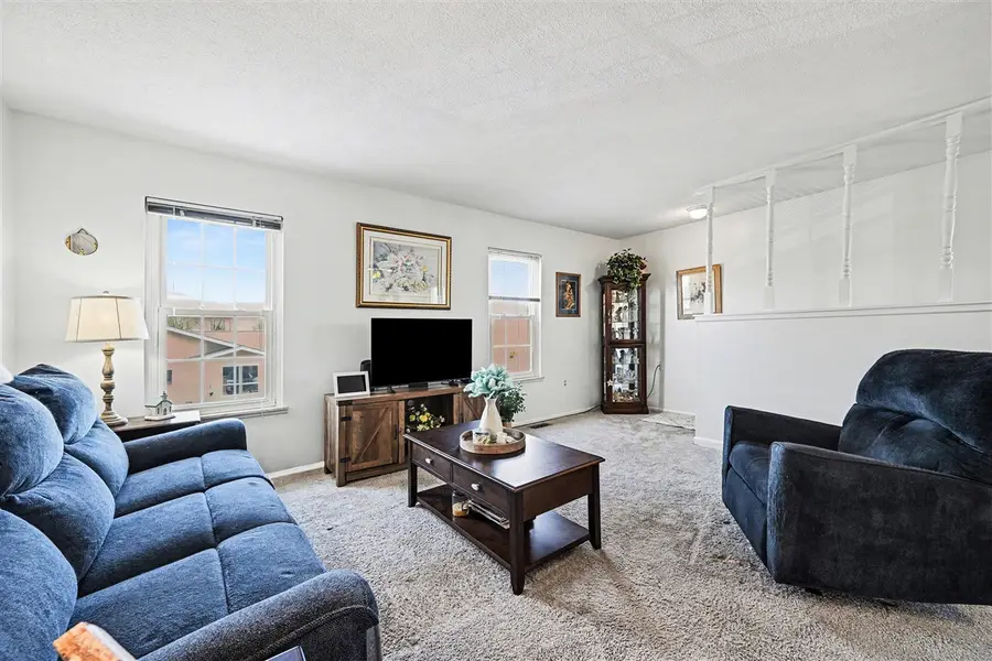 22842 Renford, Novi, MI 48375 - #2