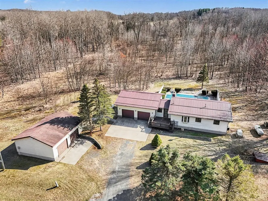 10103 W 40th, Branch, MI 49402 - #2